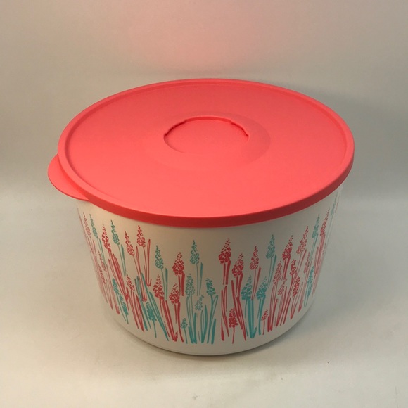 Tupperware Canister Wheat 6.6 Liter